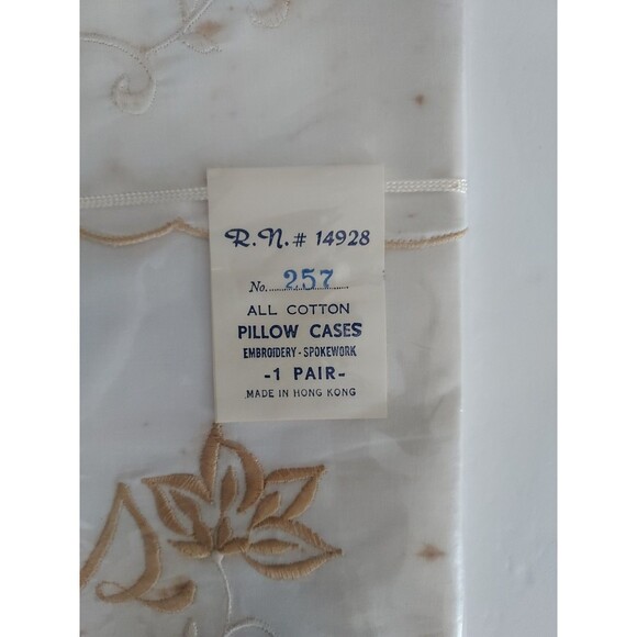 Vintage Mr & Mrs Pillow Cases With Gold Embroidery - All Cotton - Sealed - Picture 3 of 3